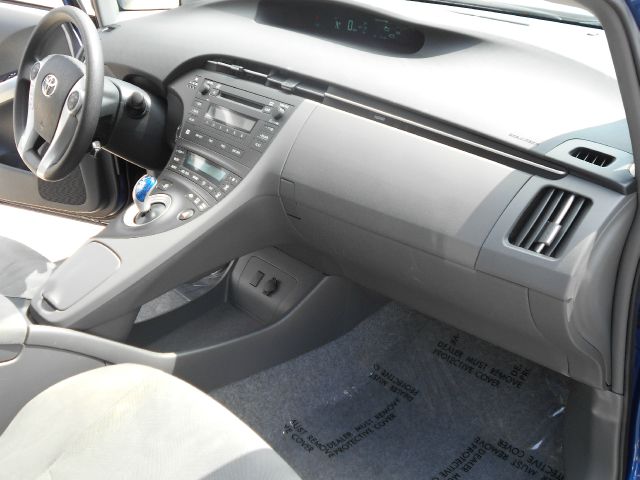 Toyota Prius 2010 photo 3