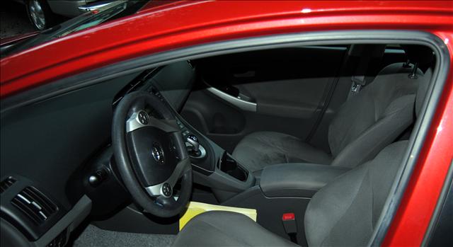 Toyota Prius 2010 photo 2