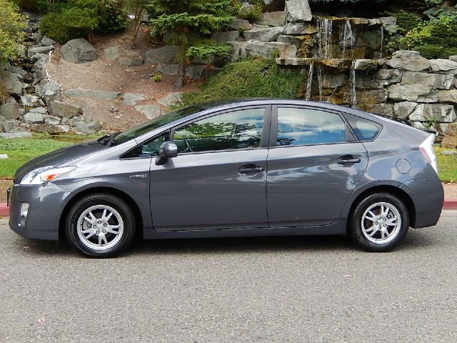 Toyota Prius Premier - ONE Ownerloaded Hatchback