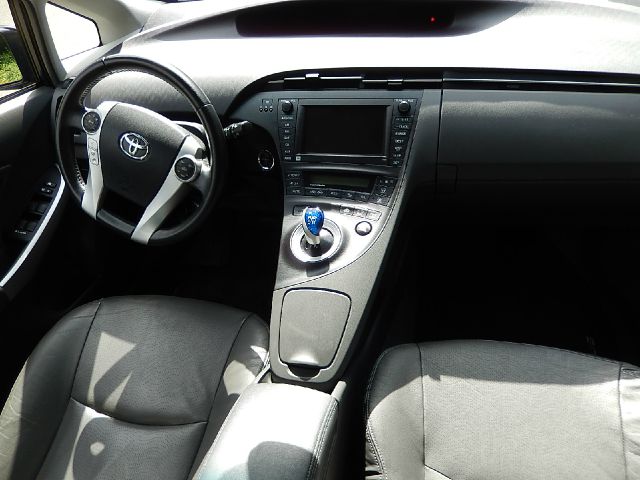 Toyota Prius 2010 photo 1