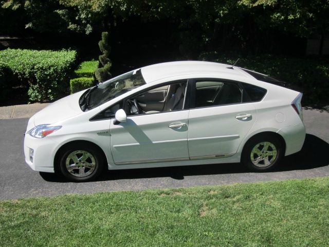 Toyota Prius 2010 photo 2