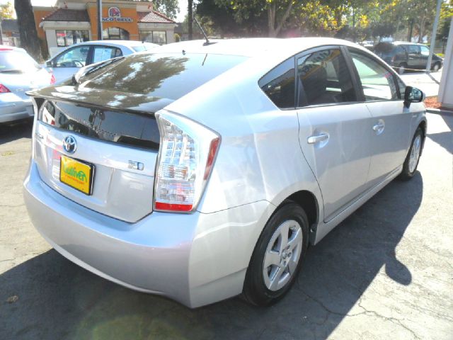 Toyota Prius 2010 photo 3