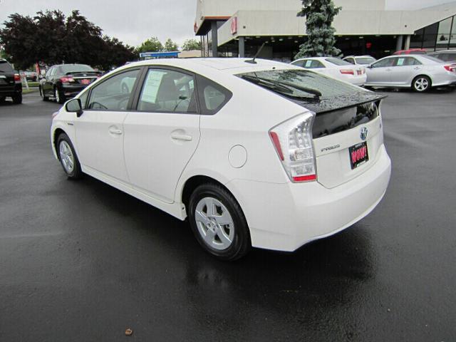 Toyota Prius 2010 photo 2