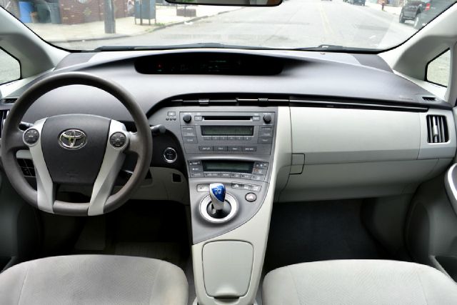 Toyota Prius 2010 photo 10