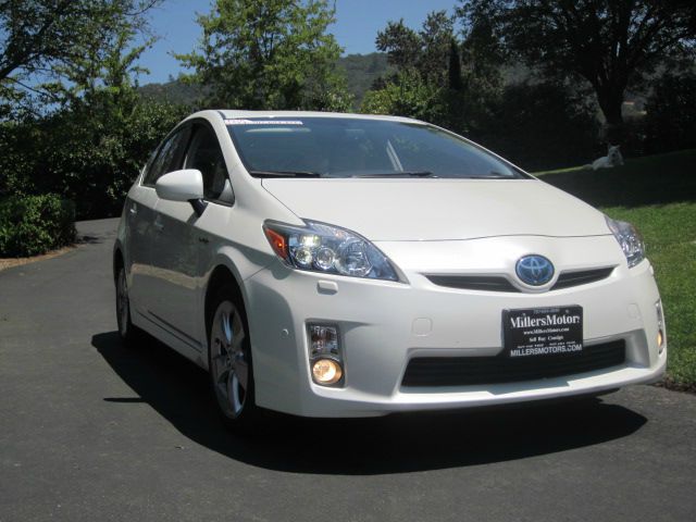 Toyota Prius 2010 photo 2