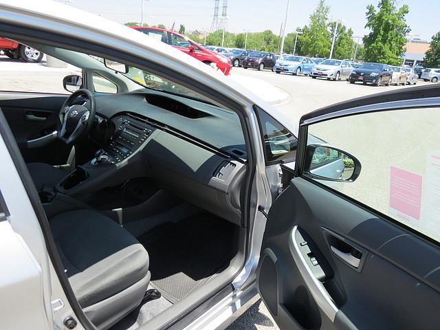 Toyota Prius 2010 photo 13