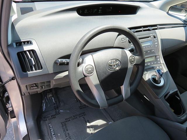 Toyota Prius 2010 photo 16