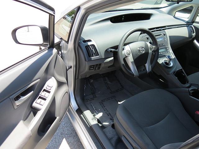 Toyota Prius 2010 photo 17