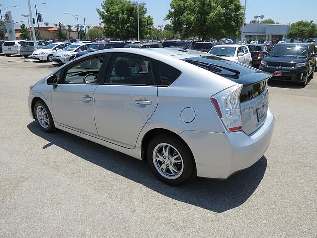 Toyota Prius 2010 photo 9