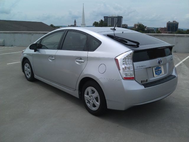 Toyota Prius 2010 photo 2