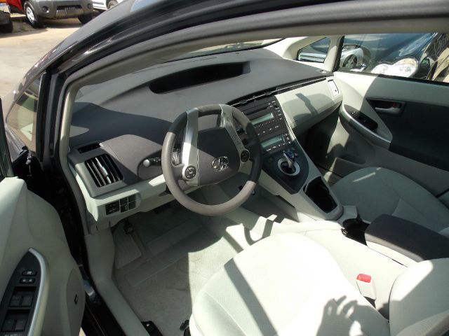 Toyota Prius Adventurer Model 2WD Hatchback