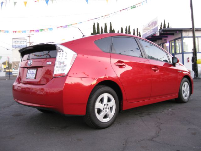 Toyota Prius 2010 photo 2