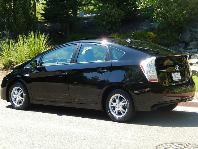 Toyota Prius Premier - ONE Ownerloaded Hatchback