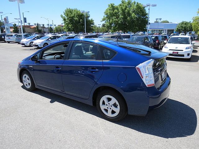 Toyota Prius 2010 photo 3