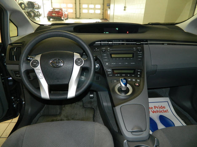 Toyota Prius 2011 photo 2