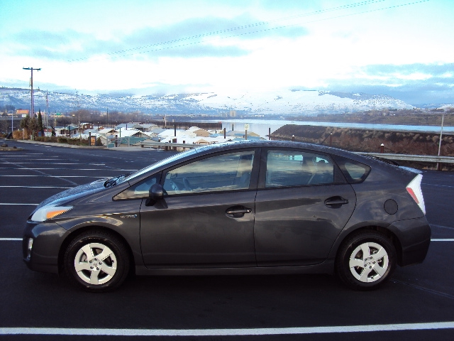 Toyota Prius 2011 photo 1