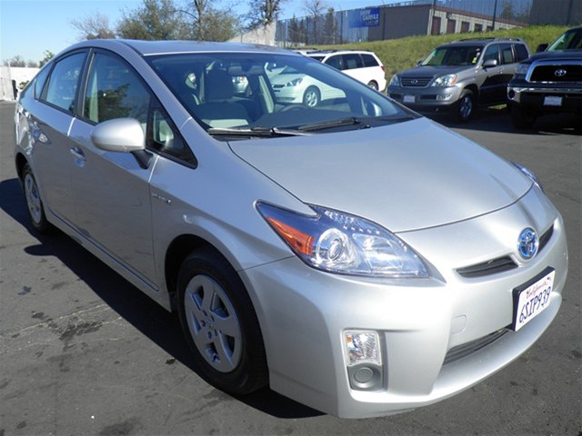 Toyota Prius 2011 photo 1