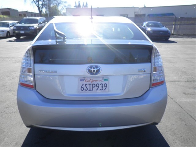 Toyota Prius 2011 photo 4