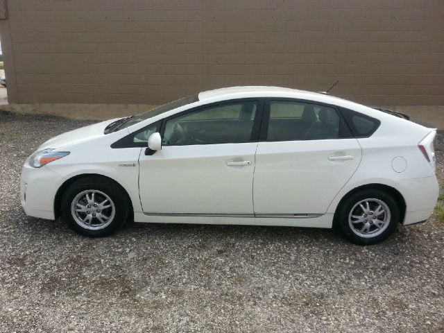 Toyota Prius 2011 photo 2