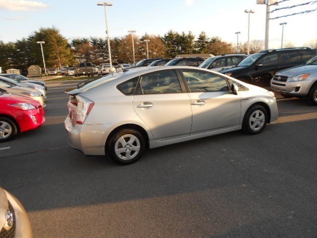 Toyota Prius 2011 photo 2