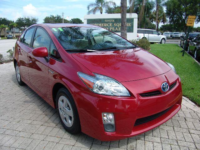 Toyota Prius 2011 photo 1