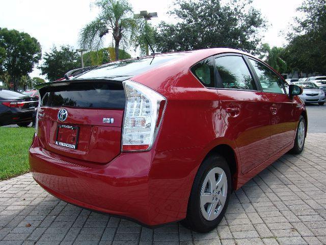 Toyota Prius 2011 photo 4