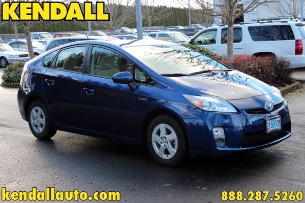 Toyota Prius 2011 photo 2