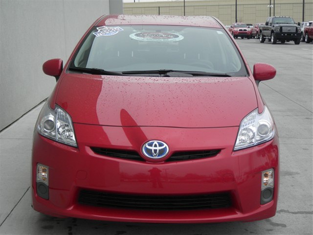 Toyota Prius 2011 photo 2