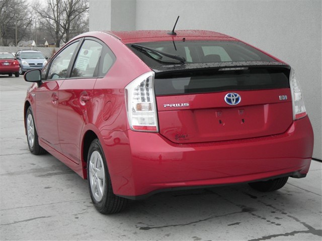 Toyota Prius 2011 photo 4