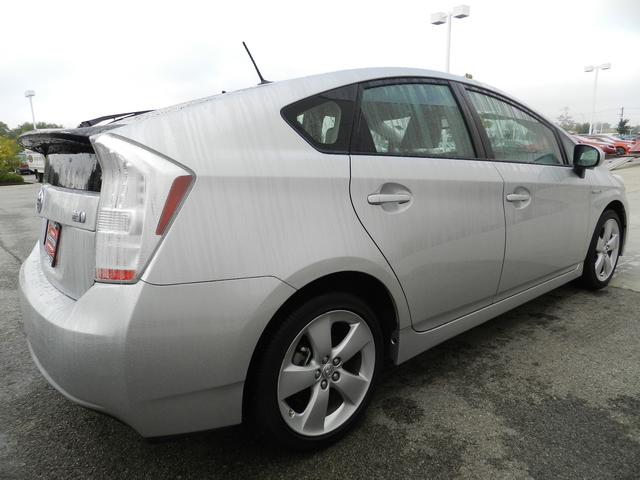 Toyota Prius 2011 photo 4