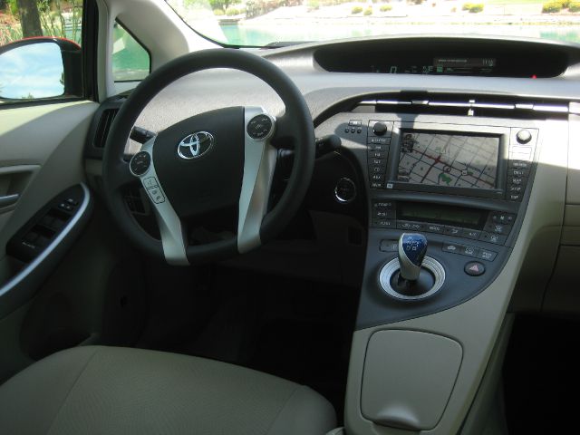 Toyota Prius 2011 photo 1