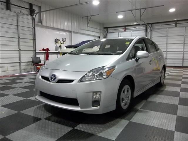 Toyota Prius 2011 photo 2