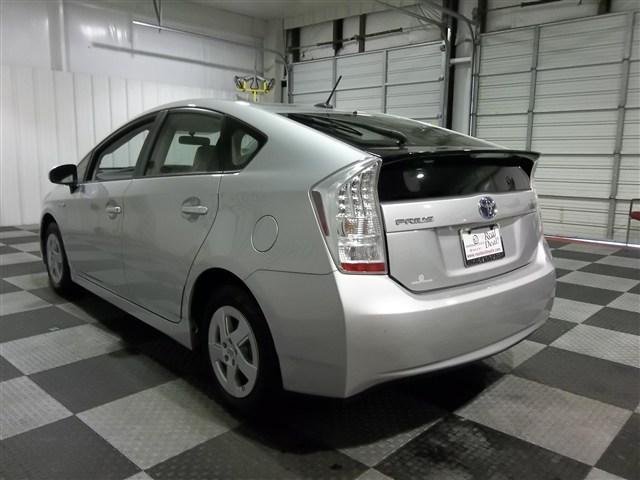 Toyota Prius 2011 photo 5