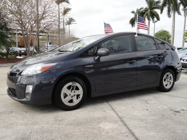 Toyota Prius 2011 photo 2