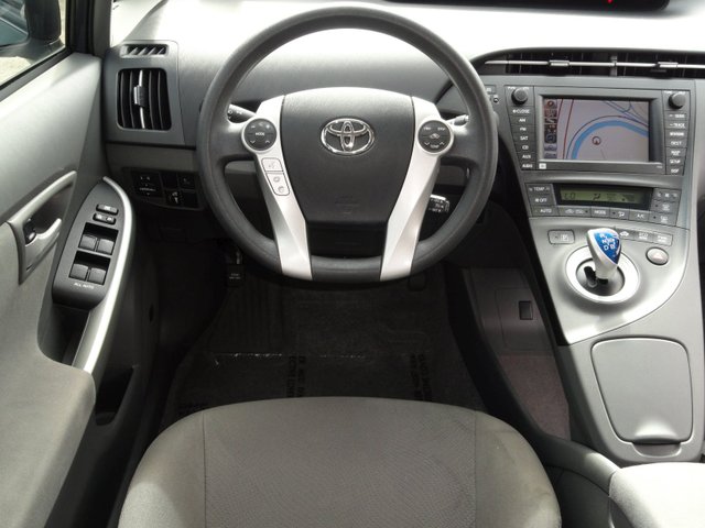 Toyota Prius 2011 photo 5