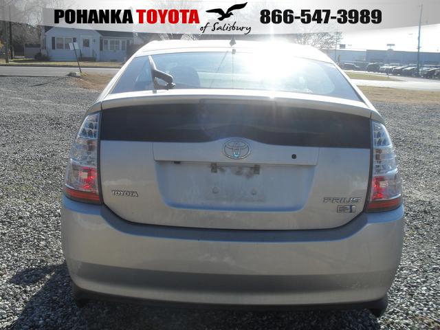 Toyota Prius 2011 photo 2