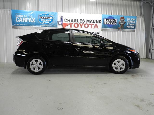 Toyota Prius 2011 photo 2