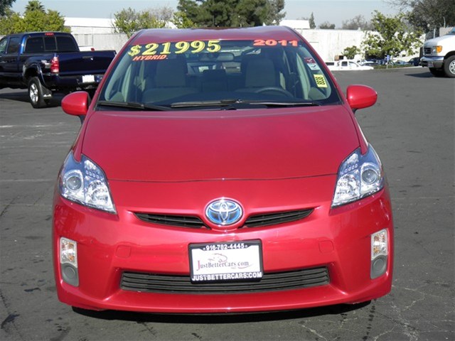 Toyota Prius 2011 photo 1