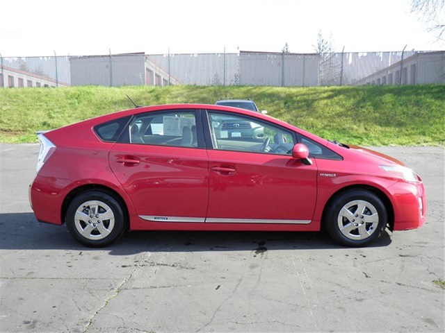 Toyota Prius 2011 photo 3