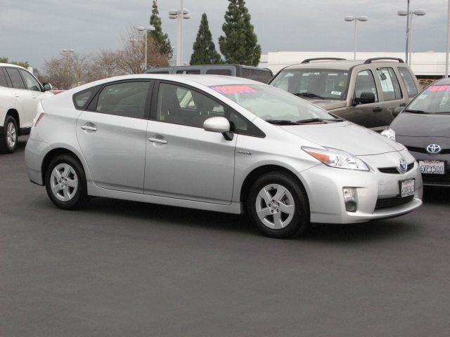 Toyota Prius 2011 photo 1