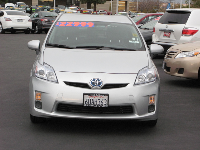 Toyota Prius 2011 photo 2