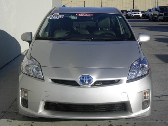 Toyota Prius 2011 photo 2