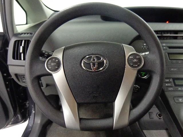 Toyota Prius 2011 photo 12