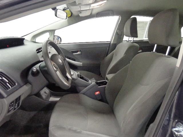 Toyota Prius 2011 photo 14