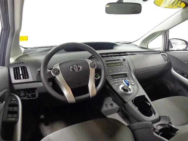 Toyota Prius 2011 photo 21