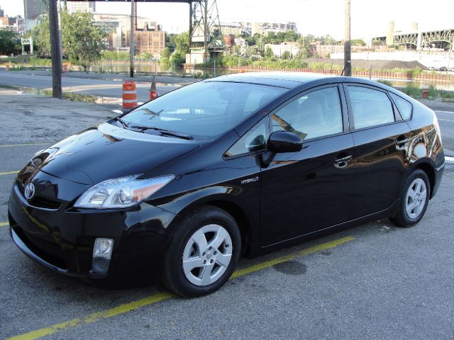 Toyota Prius 2011 photo 2