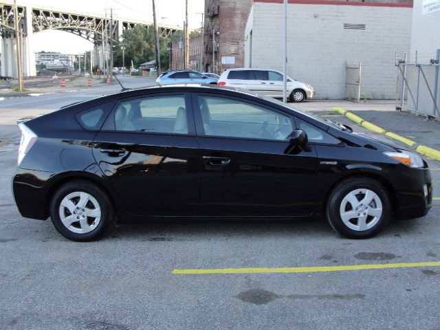 Toyota Prius 2011 photo 3