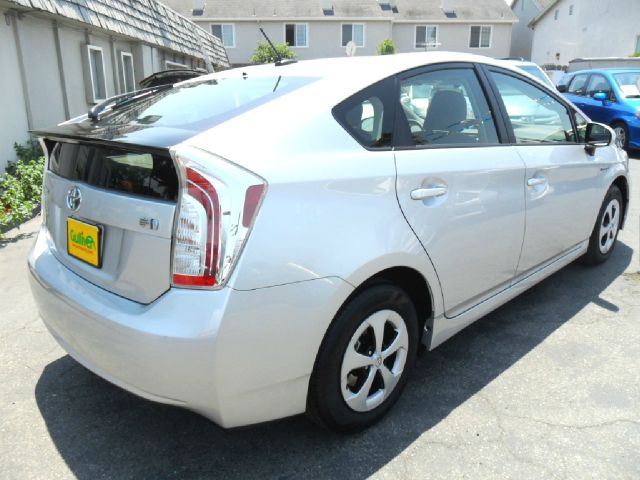 Toyota Prius 2012 photo 1