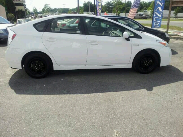 Toyota Prius 2012 photo 2