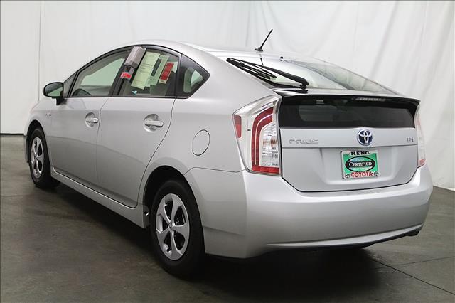 Toyota Prius 2012 photo 12